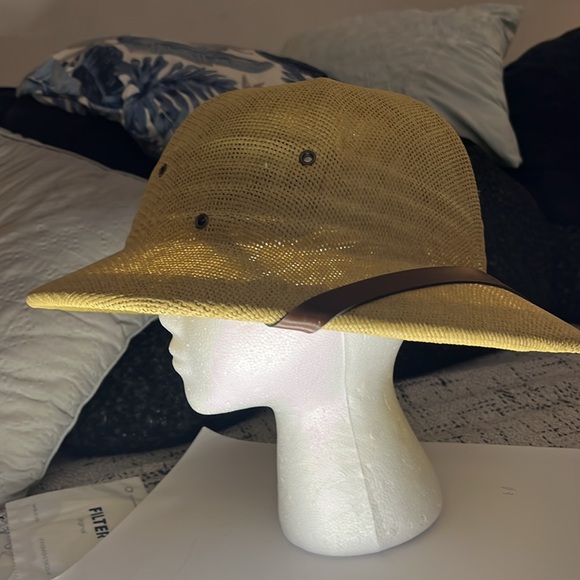 Jungle safari hat like new - Picture 2 of 4